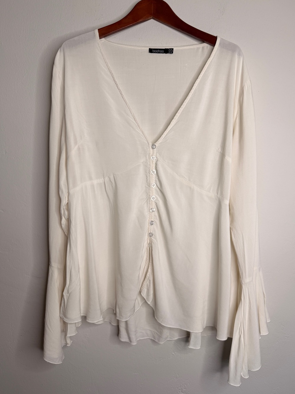 Boohoo Ivory Viscose Button Front Bell Sleeve Peplum Blouse US 16
